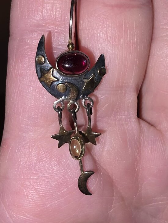 Jewelry - Garnet and Peridot Vintage Earrings